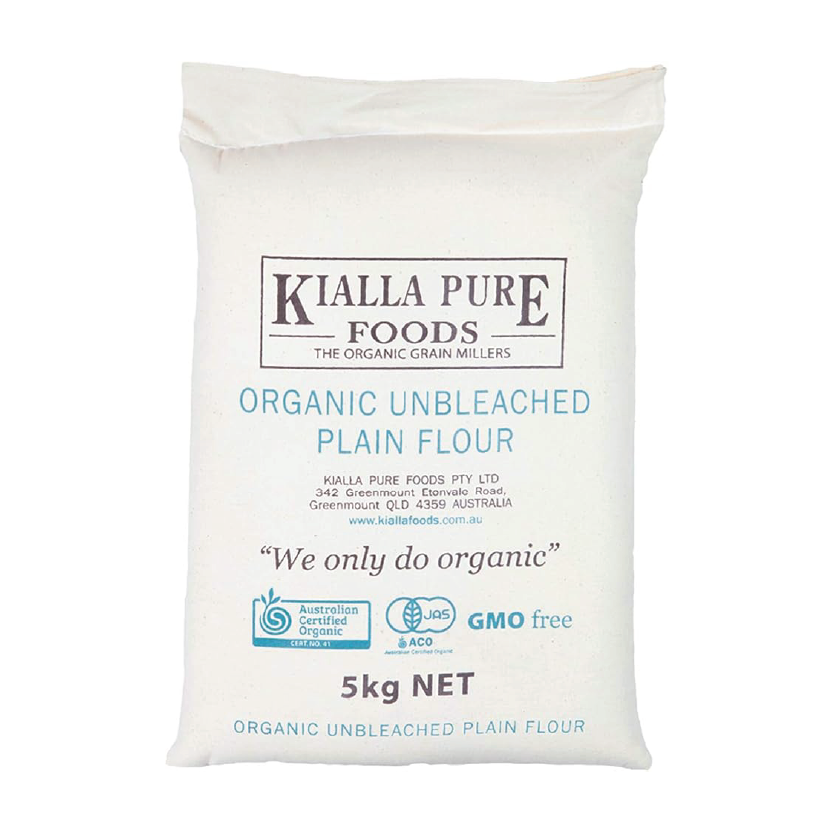 Bag of Kialla Pure Foods organic unbleached plain flour on a white background